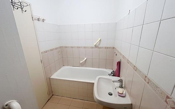 Appartement à vendre    2 pièces • 56,87 m2 Saint-Pierre-d'Irube