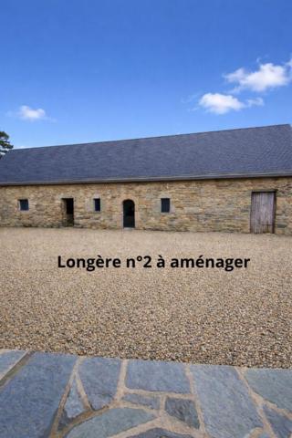 Propriété de charme avec 2 longères rénovées + dépendance à 500 m des plages de Plestin-les-Grèves