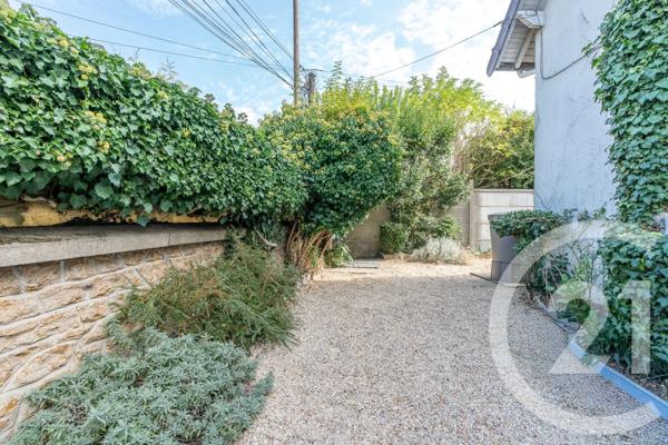 Maison à vendre  5 pièces - 84,42 m 2   VILLIERS SUR MARNE  - 94