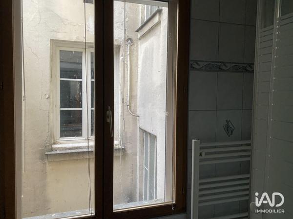 Location studio 25 m² Paris 18
