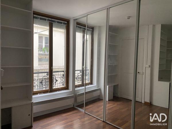 Location studio 25 m² Paris 18