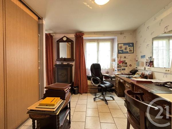 Maison à vendre  9 pièces - 200 m 2   CHARTRES  - 28