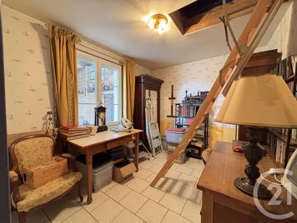Maison à vendre  9 pièces - 200 m 2   CHARTRES  - 28