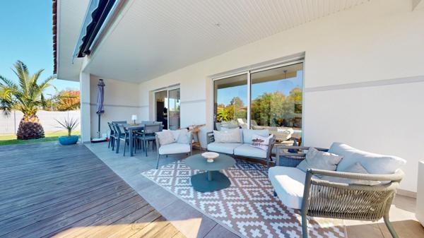 Maison contemporaine, lumineuse et spacieuse