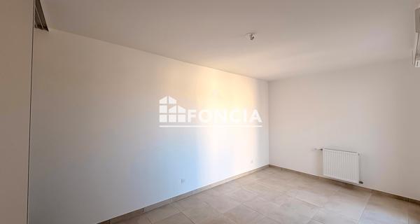 Location Appartement 2 pièces 49.4 m² - Morières-lès-avignon 84310