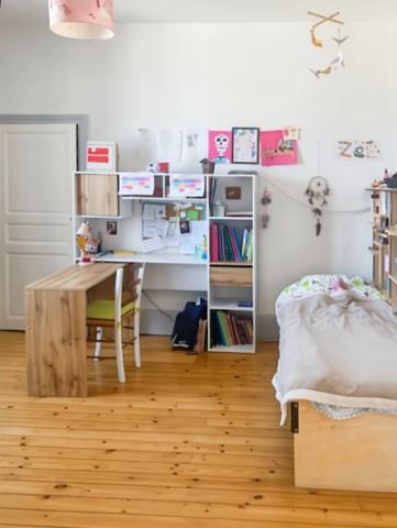 Maison rénovée à vendre 7 pièces MONTLUCON (03) sur terrain de 824 m2