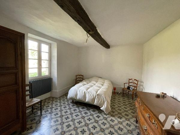 MIRANDE à 10min Gasconne et dépendance offrant une belle rénovation sur 8891m².