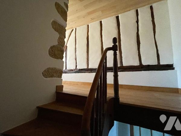 MIRANDE à 10min Gasconne et dépendance offrant une belle rénovation sur 8891m².