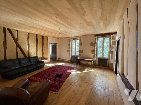 MIRANDE à 10min Gasconne et dépendance offrant une belle rénovation sur 8891m².