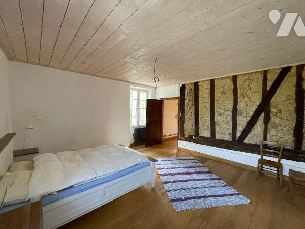 MIRANDE à 10min Gasconne et dépendance offrant une belle rénovation sur 8891m².