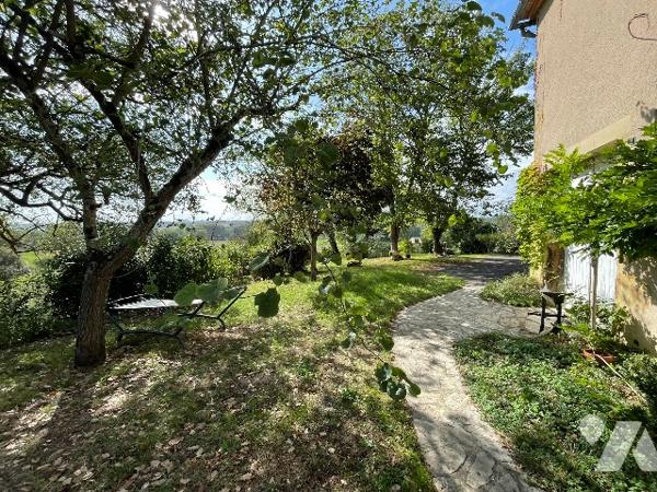 MIRANDE à 10min Gasconne et dépendance offrant une belle rénovation sur 8891m².