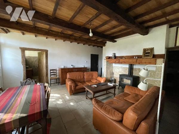 MIRANDE à 10min Gasconne et dépendance offrant une belle rénovation sur 8891m².