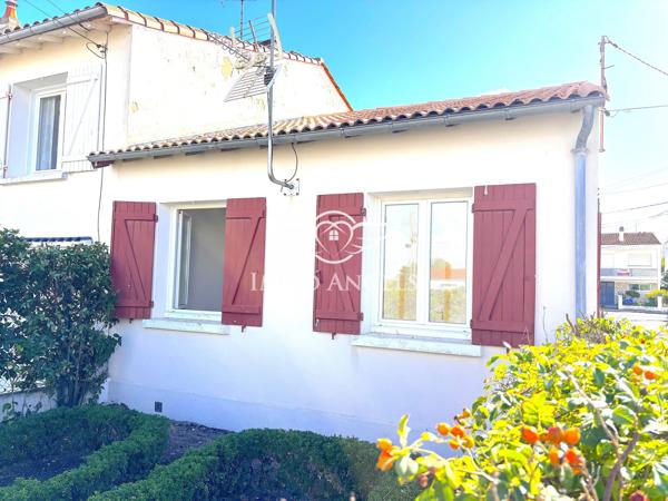 Maison de plain pied avec centre-ville et plage à pied