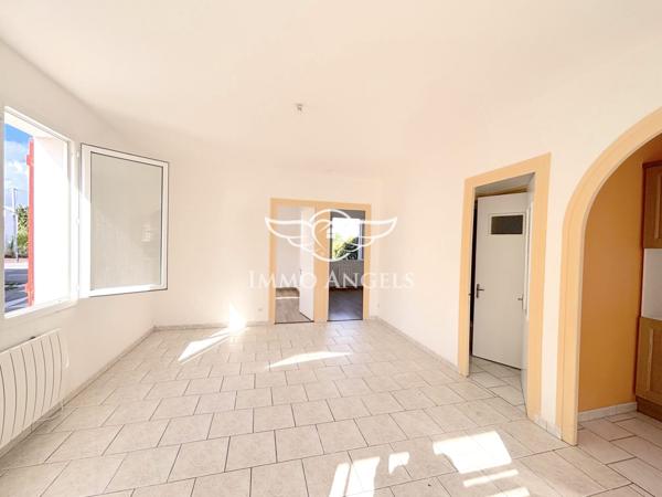 Maison de plain pied avec centre-ville et plage à pied