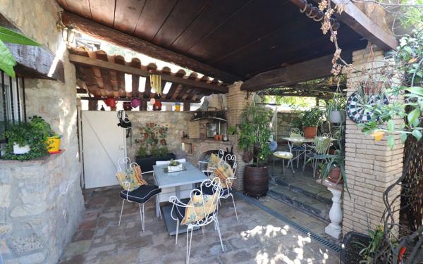 Maison à vendre    2 pièces •  Tourrette-Levens