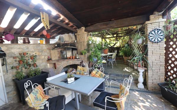 Maison à vendre    2 pièces •  Tourrette-Levens