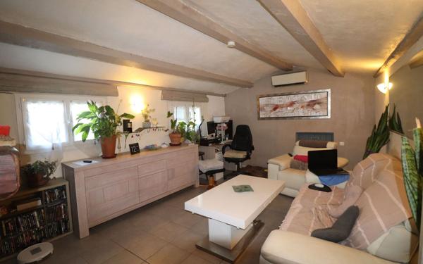 Maison à vendre    2 pièces •  Tourrette-Levens