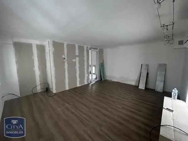 Local professionnel à louer