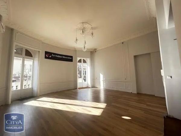 Local professionnel à louer