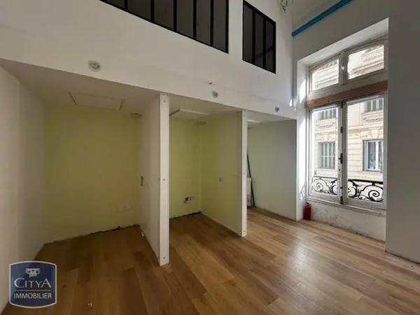 Local professionnel à louer