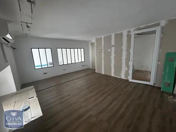 Local professionnel à louer