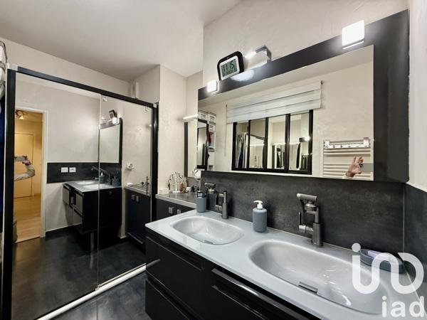 Appartement à vendre 3 pièces 72 m² Cogolin