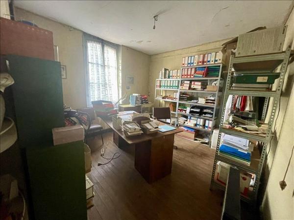 Immeuble à vendre |  Salbris |  189 m²
