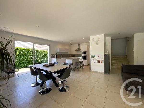 Maison à vendre  5 pièces - 117 m 2   DOLE  - 39