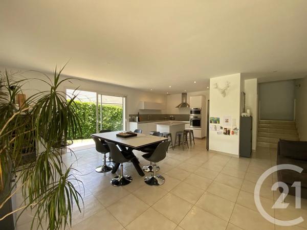 Maison à vendre  5 pièces - 117 m 2   DOLE  - 39