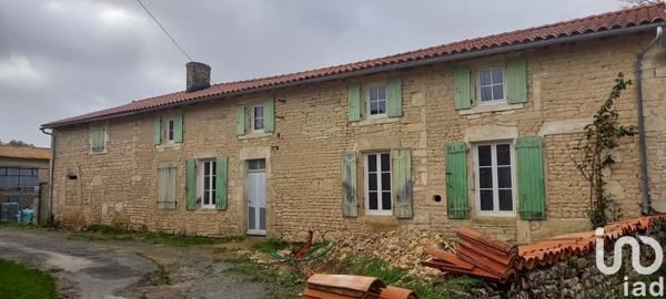 Maison 8 pièces de 191 m² à Néré (17510)