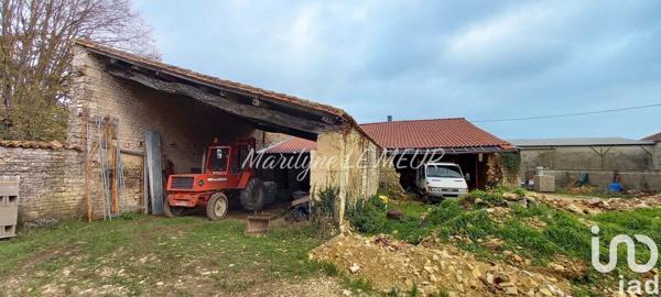 Maison 8 pièces de 191 m² à Néré (17510)