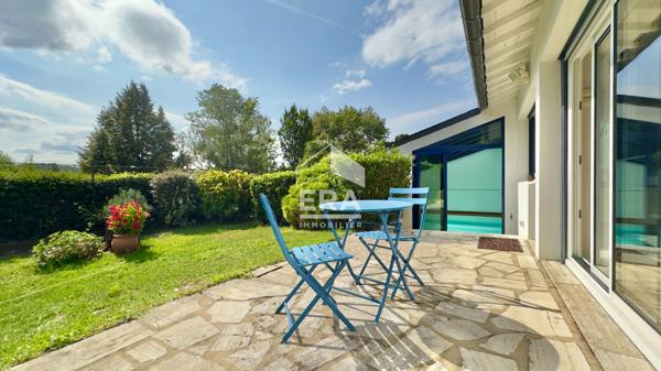 MAISON D'ARCHITECTE - VUE LAC ET PISCINE INTÉRIEURE