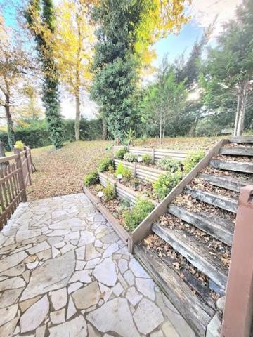 MAGNIFIQUE DEMEURE AUTHENTIQUE ET COSSUE