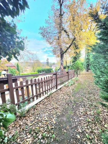 MAGNIFIQUE DEMEURE AUTHENTIQUE ET COSSUE