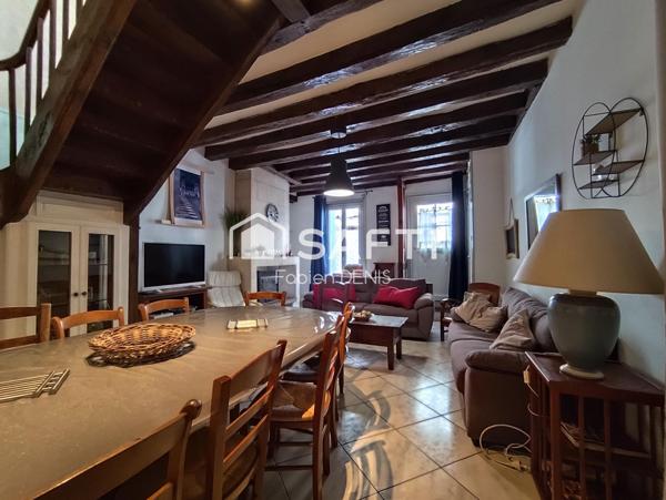 Maison de ville transformée en gîte – Saint-Aignan (41110) – 12 couchages et grand garage