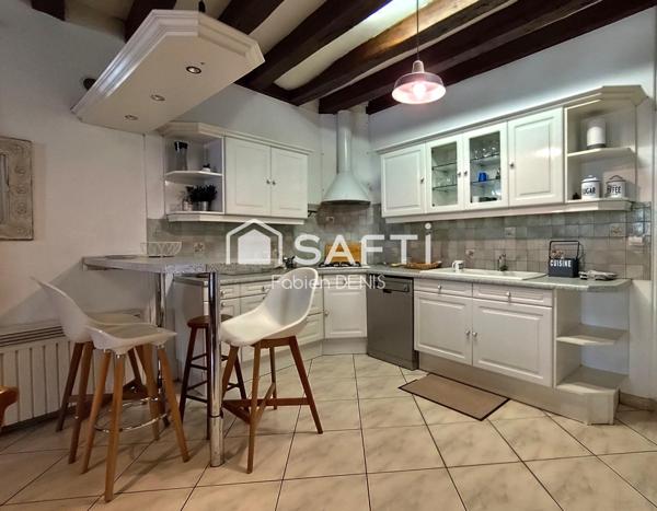 Maison de ville transformée en gîte – Saint-Aignan (41110) – 12 couchages et grand garage