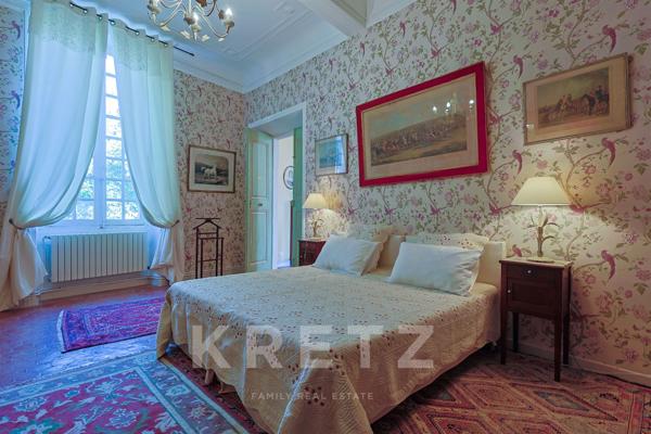 Bastide remarquable du XVIIIe au cœur d'un parc de 9,5 hectares