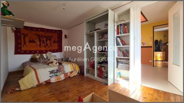 Maison à NOIRTERRE, 79300 - 5 pièces 104m²