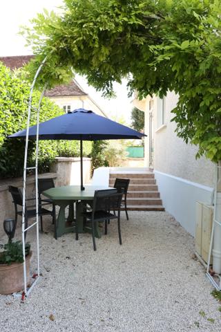 DIJON QUARTIER CITE GASTRONOMIQUE MAISON T6 AU CALME