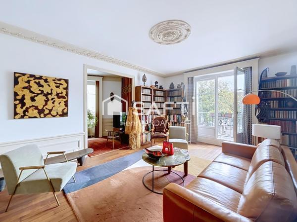 Parking, ascenseur, trois chambres en Centre-ville !
