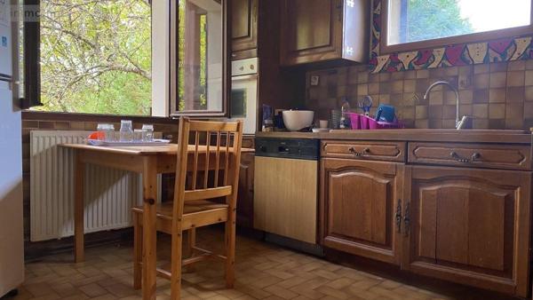 Maison à vendre à Oyonnax dans l'Ain (01100), ref : 01048-224