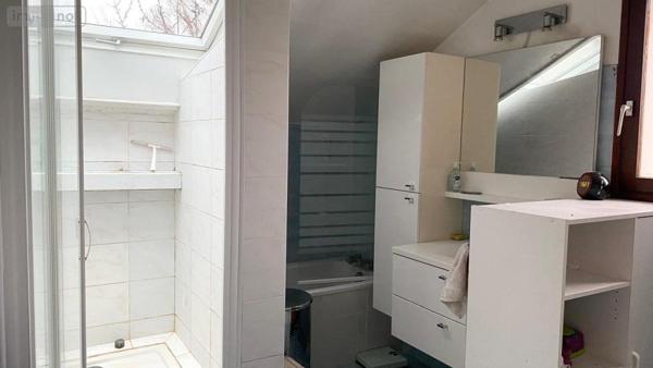 Maison à vendre à Oyonnax dans l'Ain (01100), ref : 01048-224