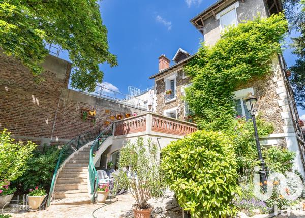 Maison à vendre 12 pièces 257 m² Villejuif