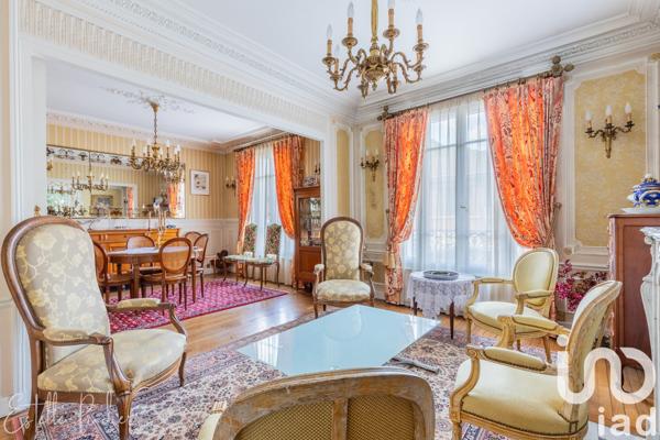 Maison à vendre 12 pièces 257 m² Villejuif