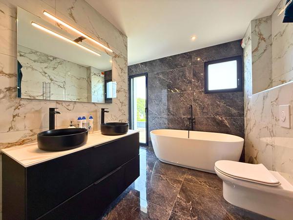 EXCLUSIVITÉ - QUÉVEN, MAISON CONTEMPORAINE DE 2024 AUX PRESTATIONS SOIGNÉES , Queven