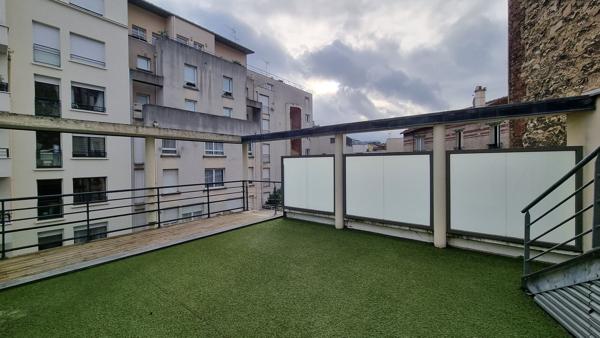 Location bureaux à Boulogne-Billancourt avec jardin privatif