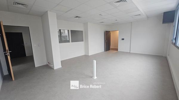 Bureaux à louer surfaces modulables Lyon 5ème dans immeuble médical