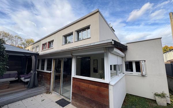 Maison à vendre    5 pièces • 94 m2 Thiais