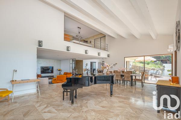 Maison à vendre 10 pièces 350 m² La Ciotat