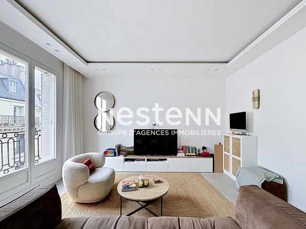 Paris 17e - Batignolles - Rue Nollet ? Superbe 3 pièces de 59,81 m² refait à neuf avec balcon filant et aucun travaux